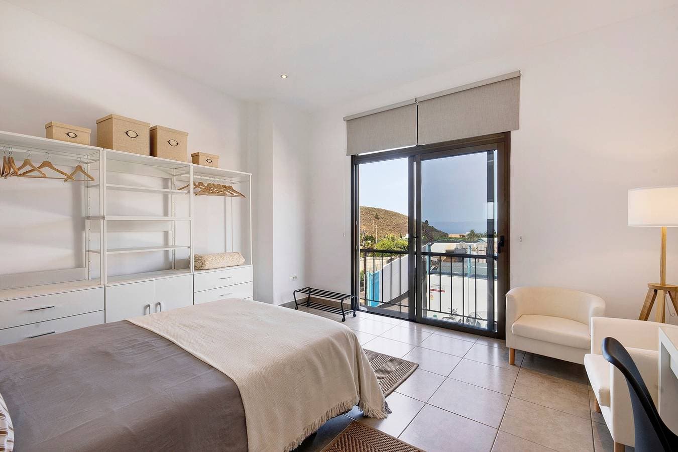 Foto 9 von 21: Ferienwohnung "Urban Park Girasol" mit Meerblick, Balkon und WLAN