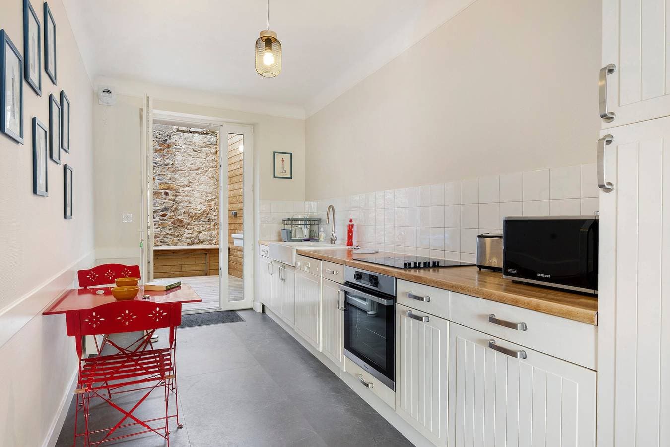 Foto 9 von 26: Ferienhaus 'Le Toudouze, Am Kai' mit Meerblick und privater Terrasse