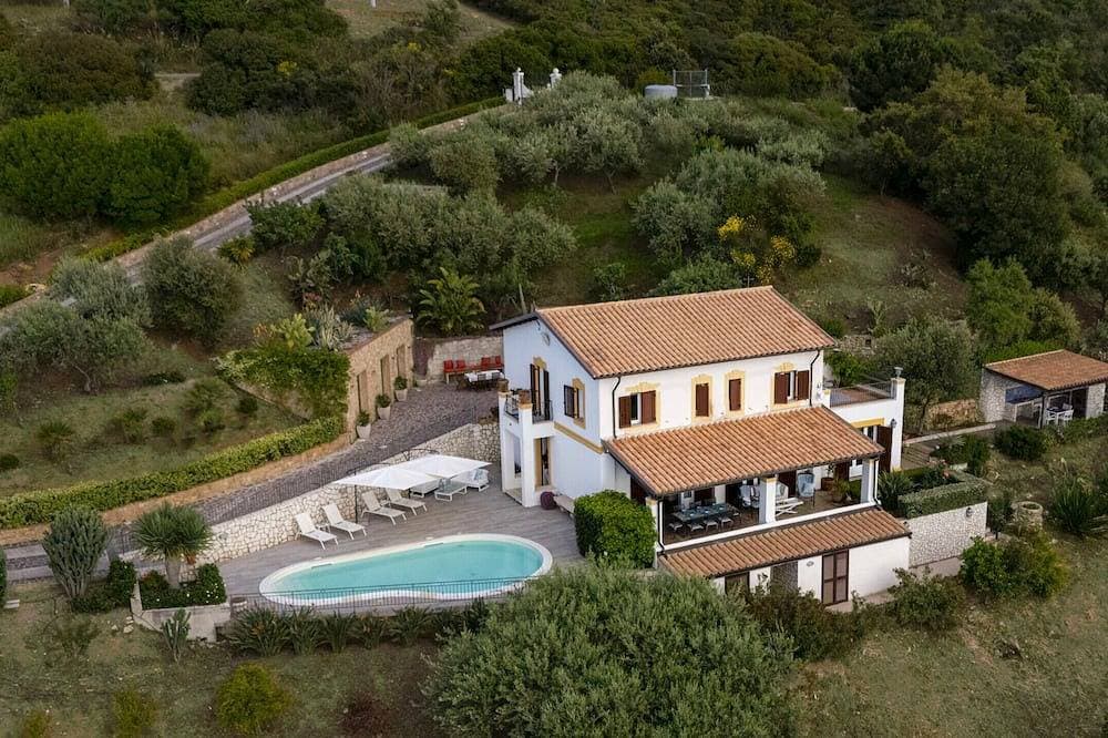 Foto 8 von 30: Villa Il Basto ist eine hübsche, neu renovierte Villa mit Blick auf das Meer und glatten Terrassen zum Entspannen