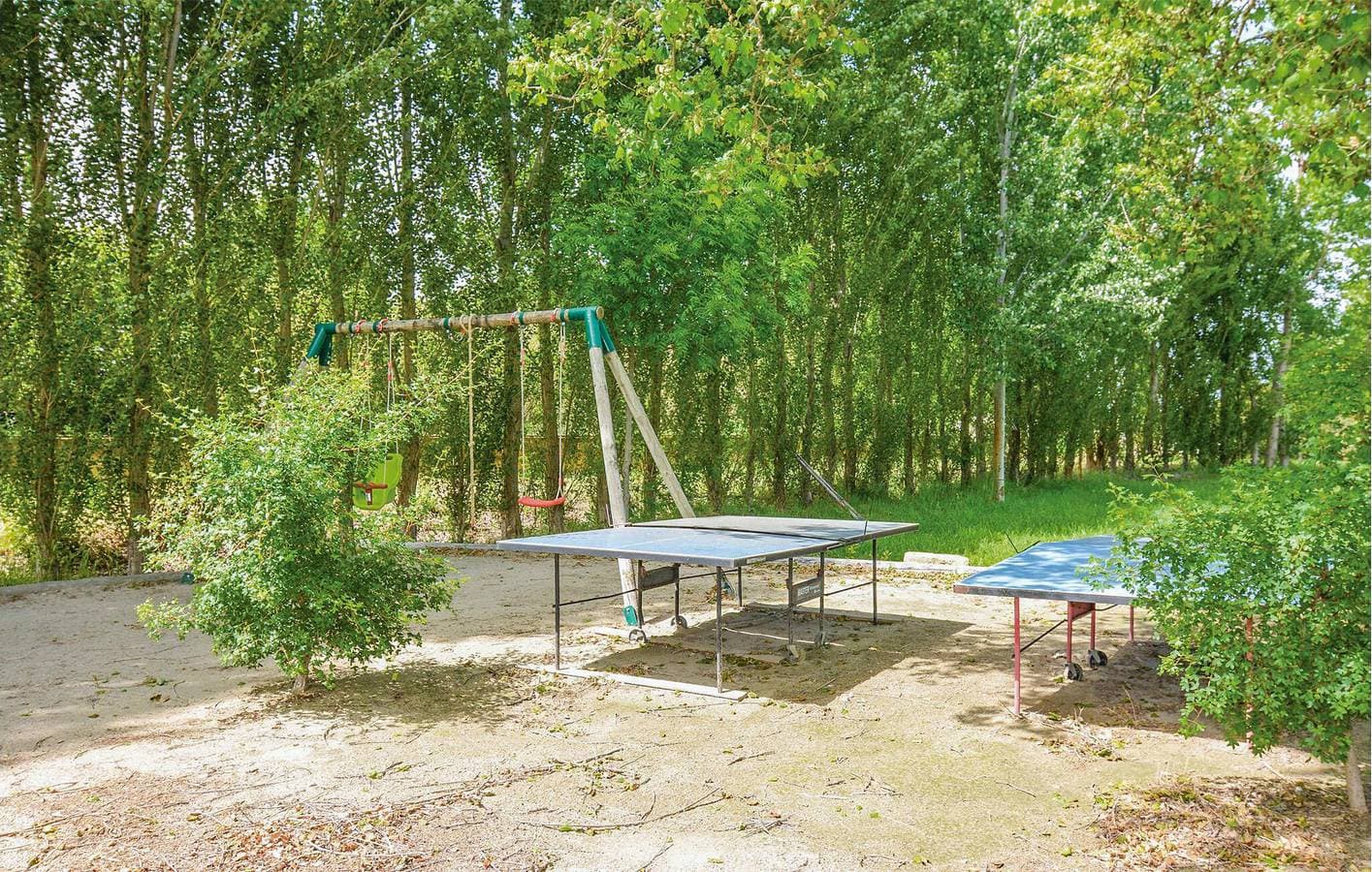 Foto 10 von 31: Geräumige Wohnung mit Pool & Garage, 900m zur Rhone