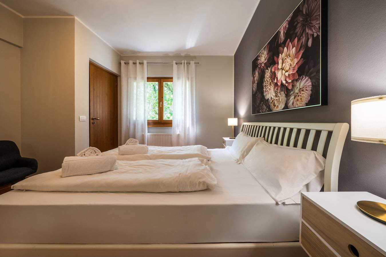 Foto 4 von 16: Ferienwohnung für 4 Personen mit Seeblick