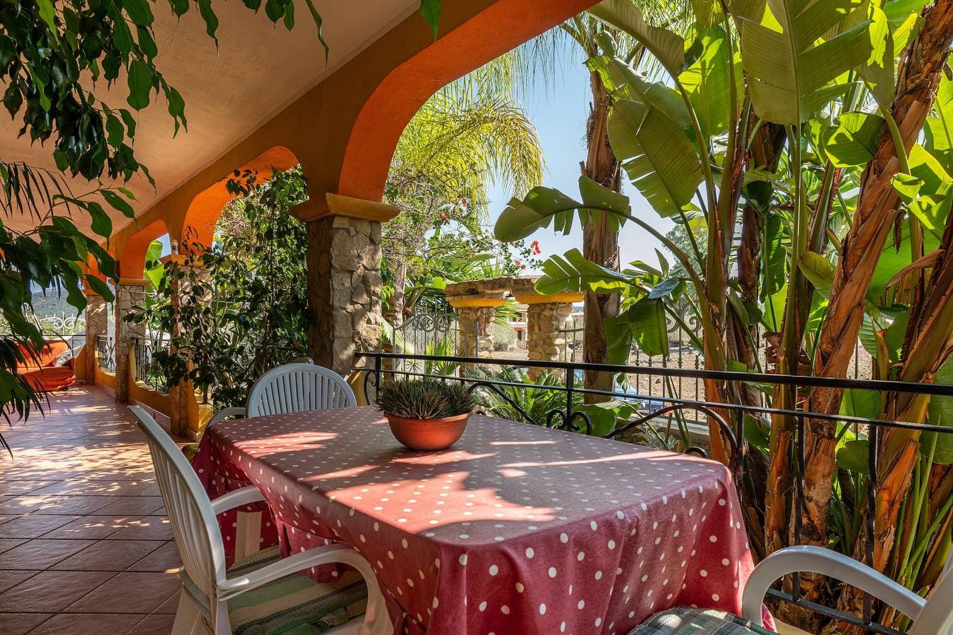 Foto 2 von 26: Ferienwohnung "Villa Mallus" mit Blick auf die Berge