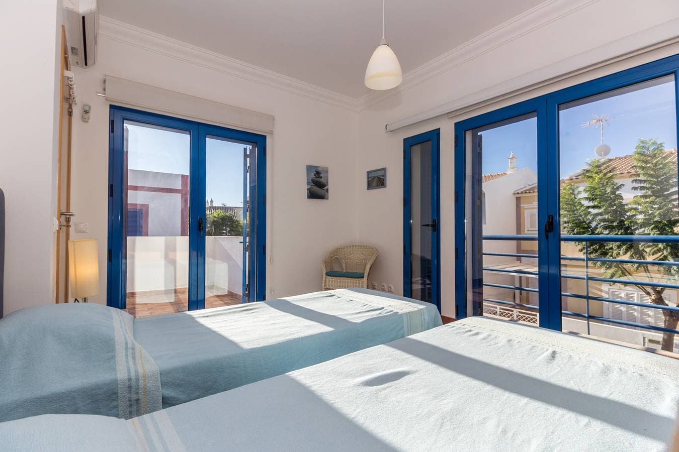 Foto 4 von 32: Villa mit 3 Schlafzimmern und Terrasse im Zentrum von Manta Rota by Algarvemanta (56V3)