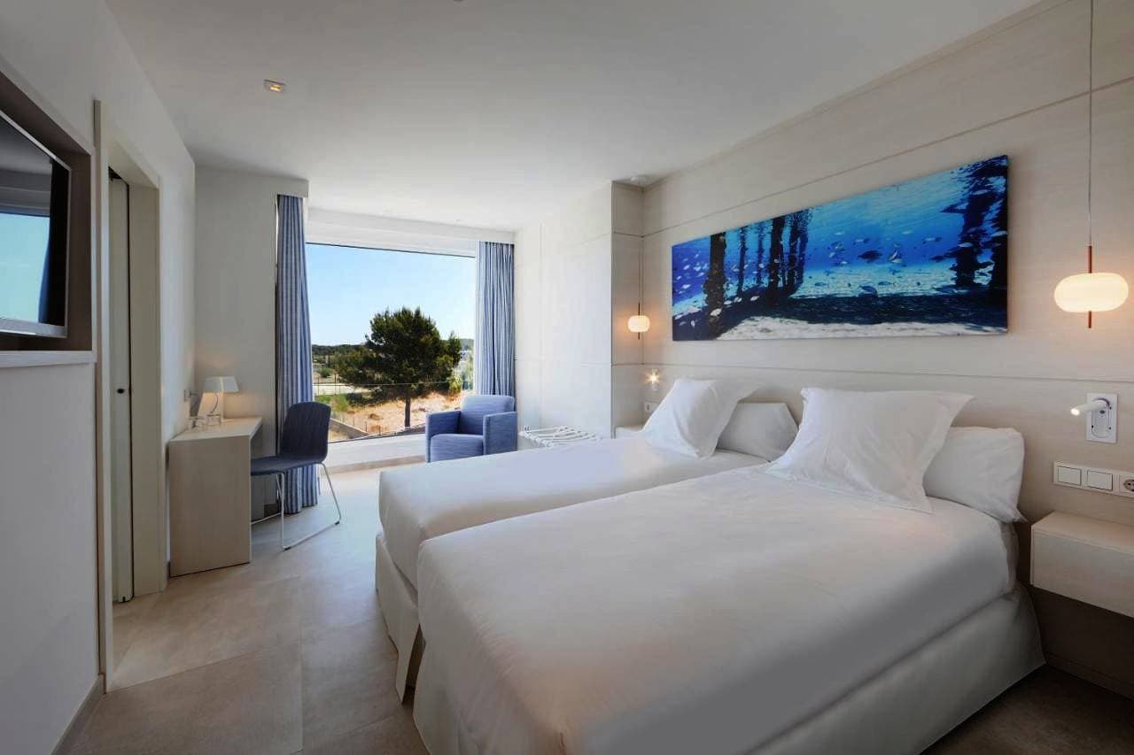 Foto 8 von 61: Iberostar Selection Santa Eulalia Ibiza