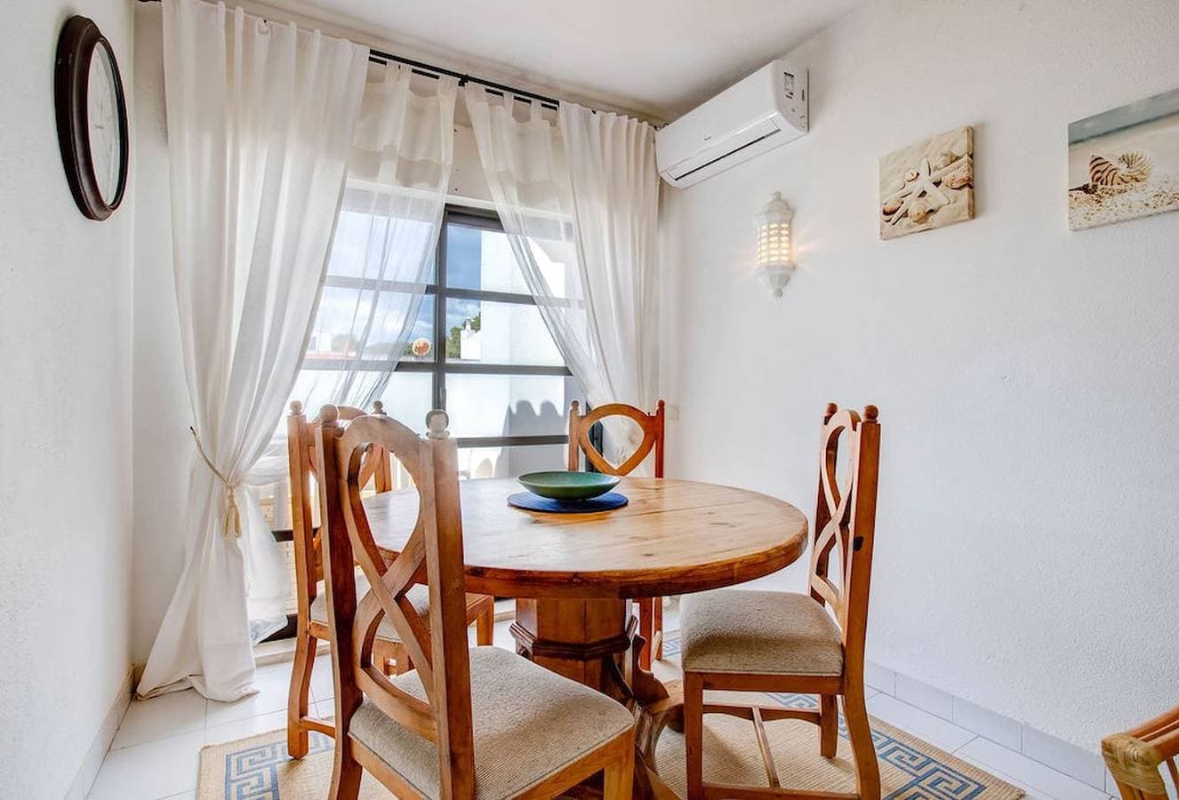 Foto 3 von 30: 135 Monte Dourado · Two Bed Apartment With Communa