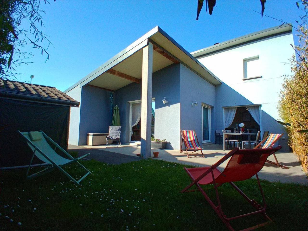 Foto 8 von 29: Three-Bedroom House