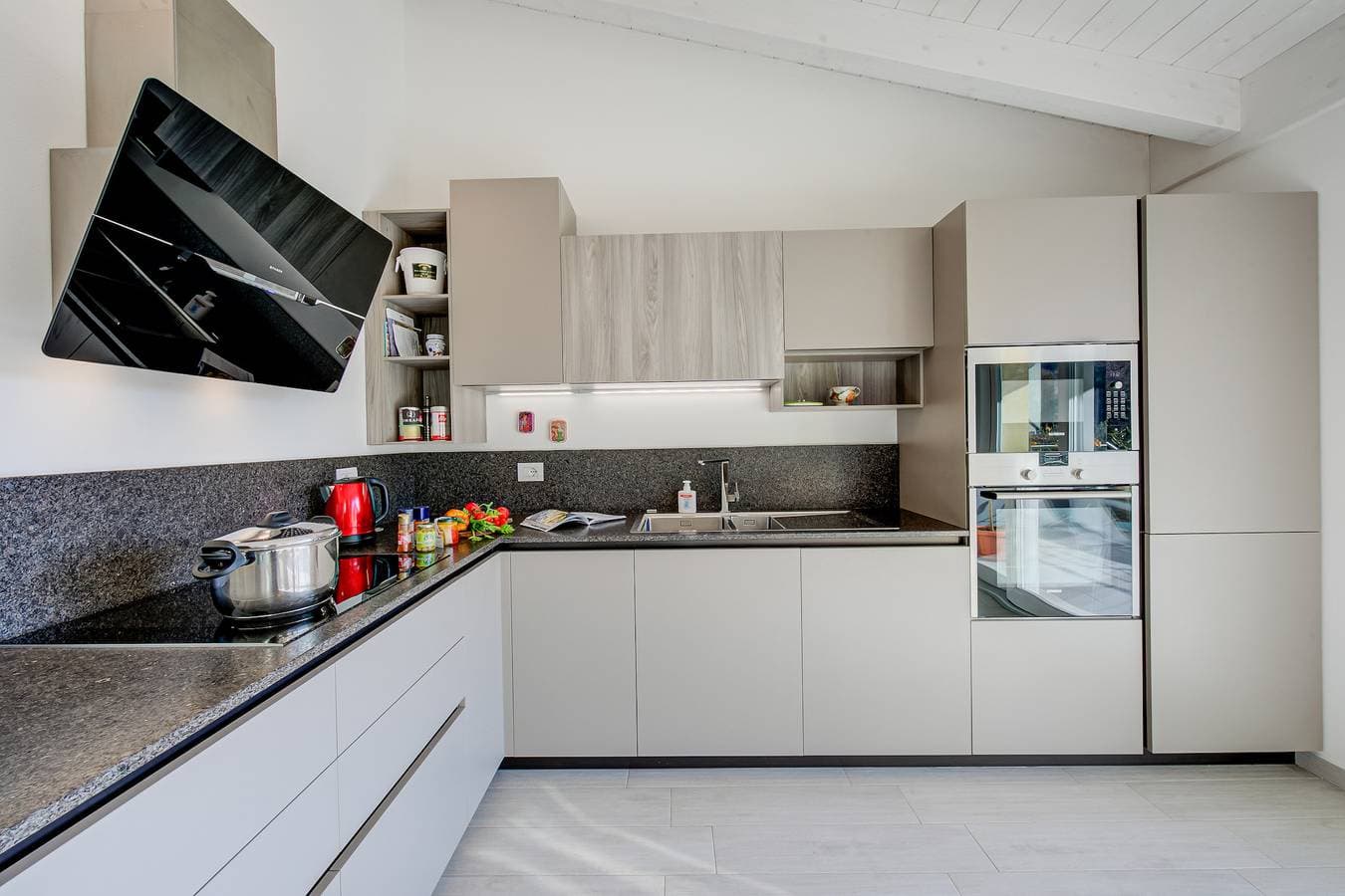 Foto 6 von 33: Mirabelle - Apartment with Terrace & Views
