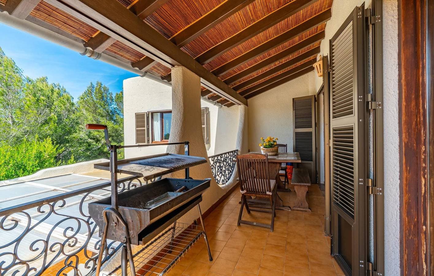 Foto 10 von 46: Meerblick-Paradies mit Pool, Terrasse und Grill