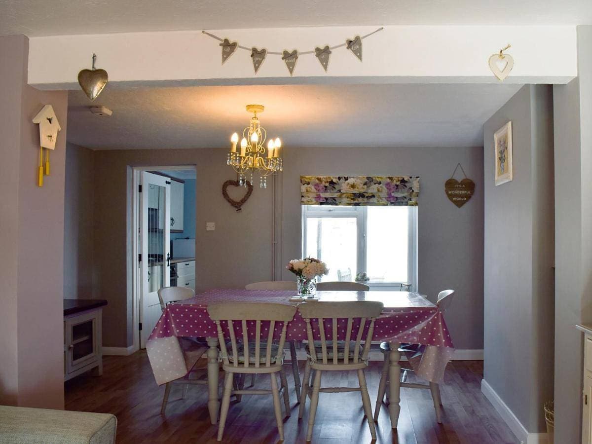 Foto 4 von 5: Two-Bedroom Holiday Home