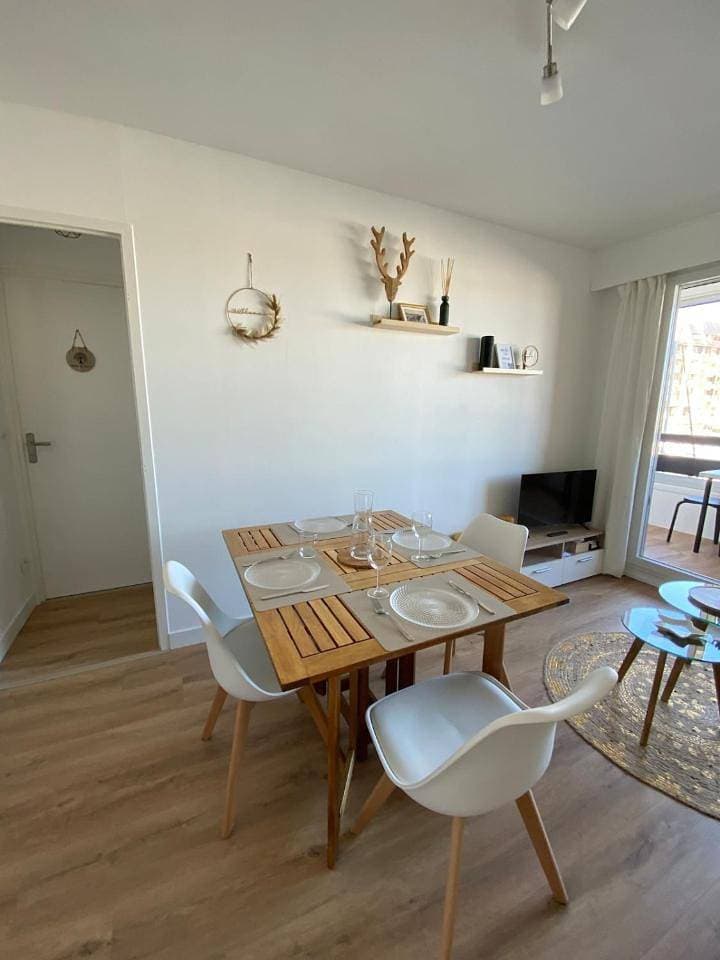 Foto 7 von 31: One-Bedroom Apartment