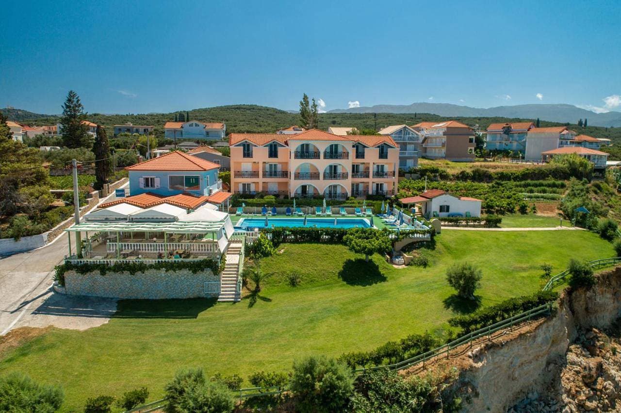Foto 4 von 15: Double or Twin Room with Sea View