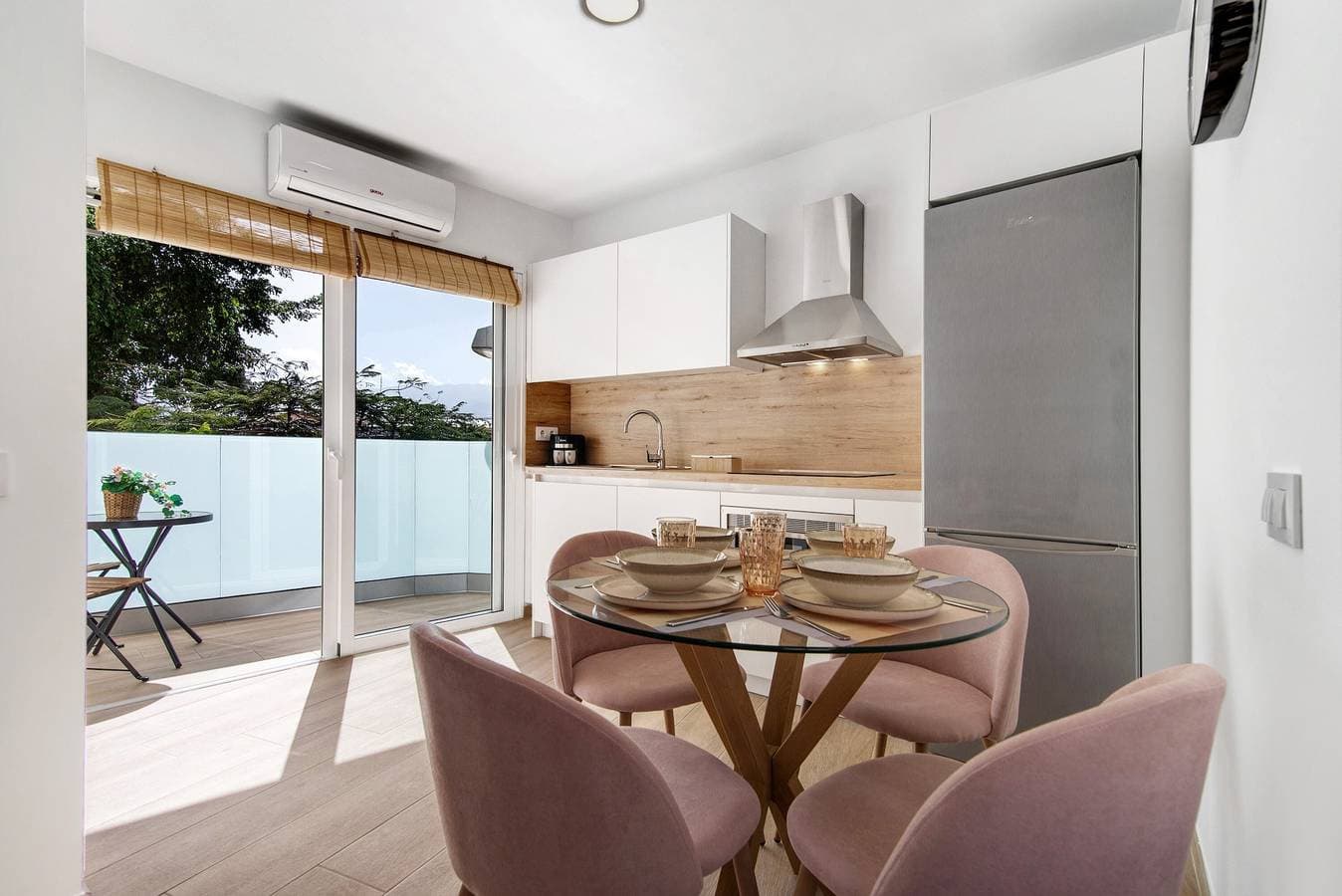 Foto 9 von 27: Ferienwohnung 'Flamboyan 2' mit Balkon, WLAN und Klimaanlage