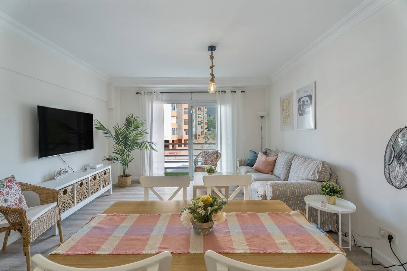 Foto 4 von 21: Ferienwohnung 'Marte Centro' mit Bergblick, Balkon und WLAN