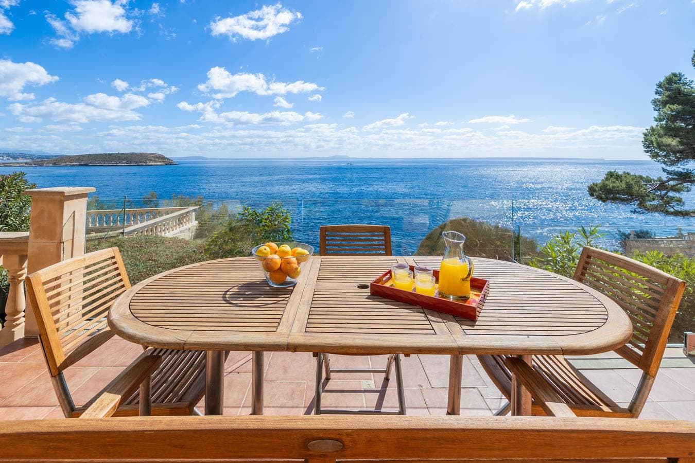 Foto 3 von 45: Villa Cala Vinyes by Balearic Villas