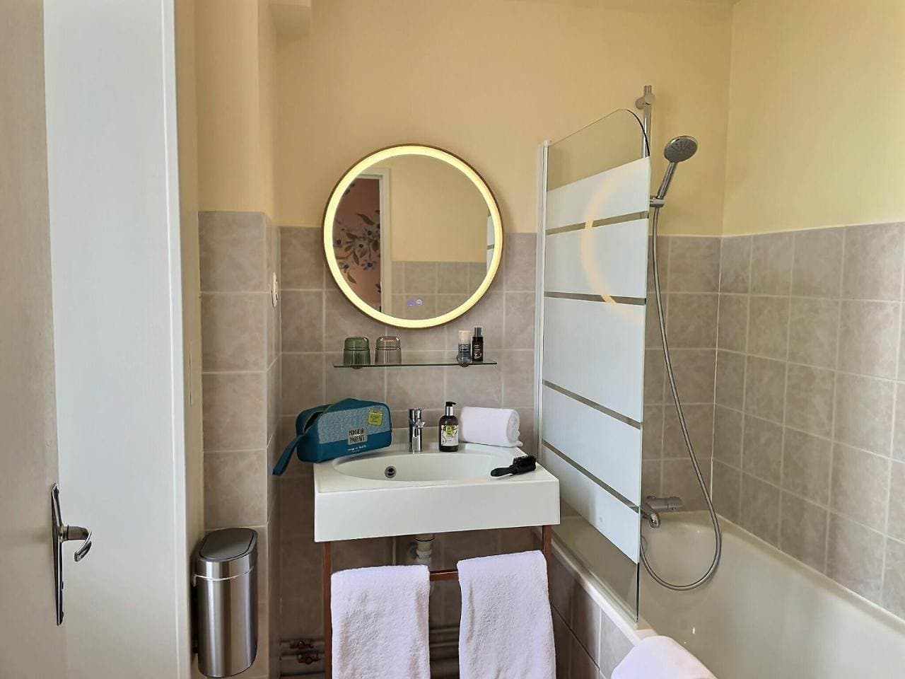 Foto 8 von 16: Classic Double Room on upper floors