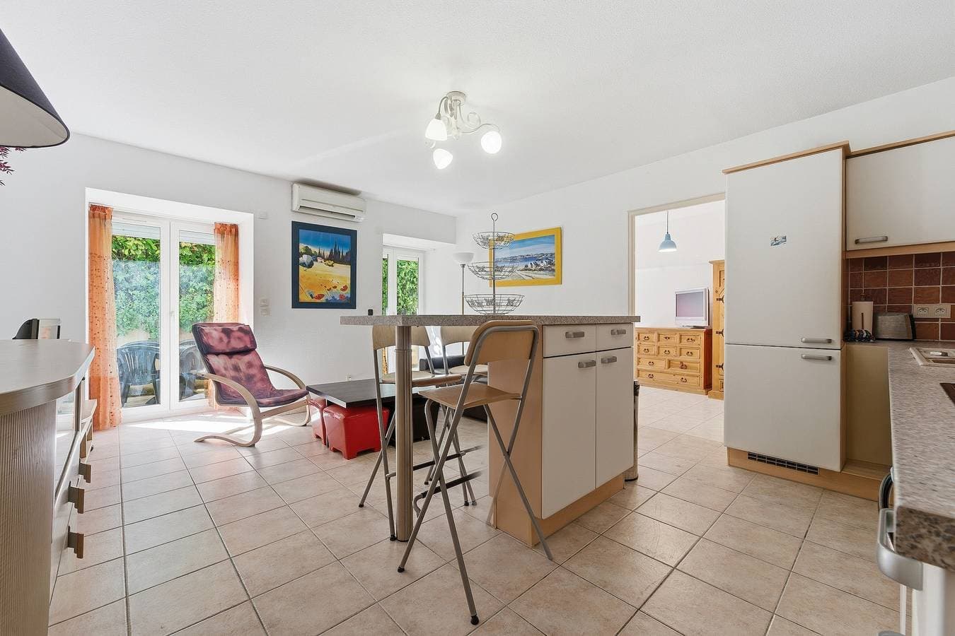 Foto 2 von 10: Ferienwohnung für 4 Personen mit Terrasse