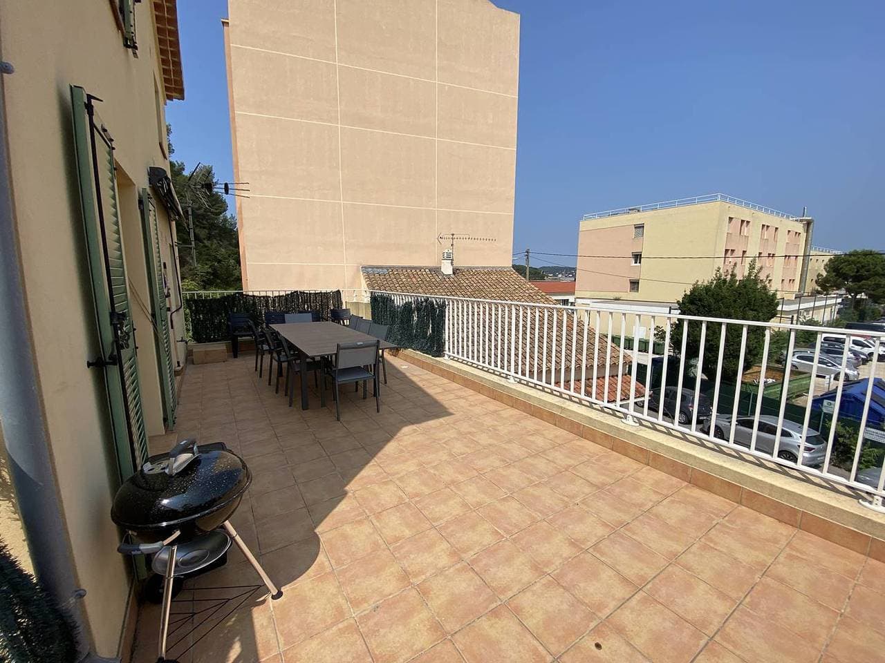 Foto 2 von 21: Ferienwohnung für 6 Personen mit Terrasse