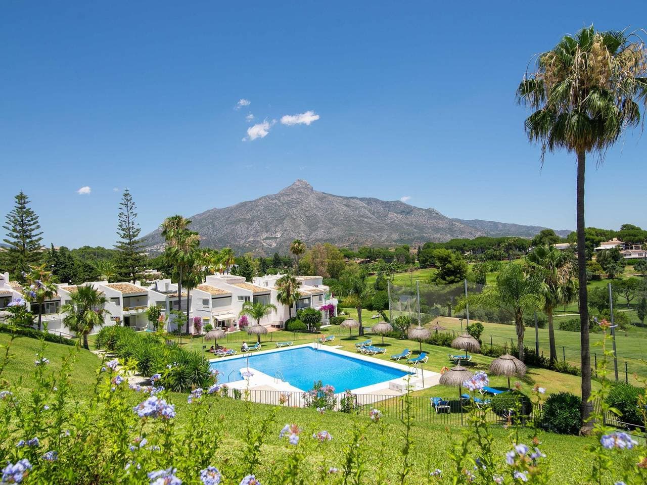 Foto 2 von 47: Duplex in Nueva Andalucia, Golfers Paradise