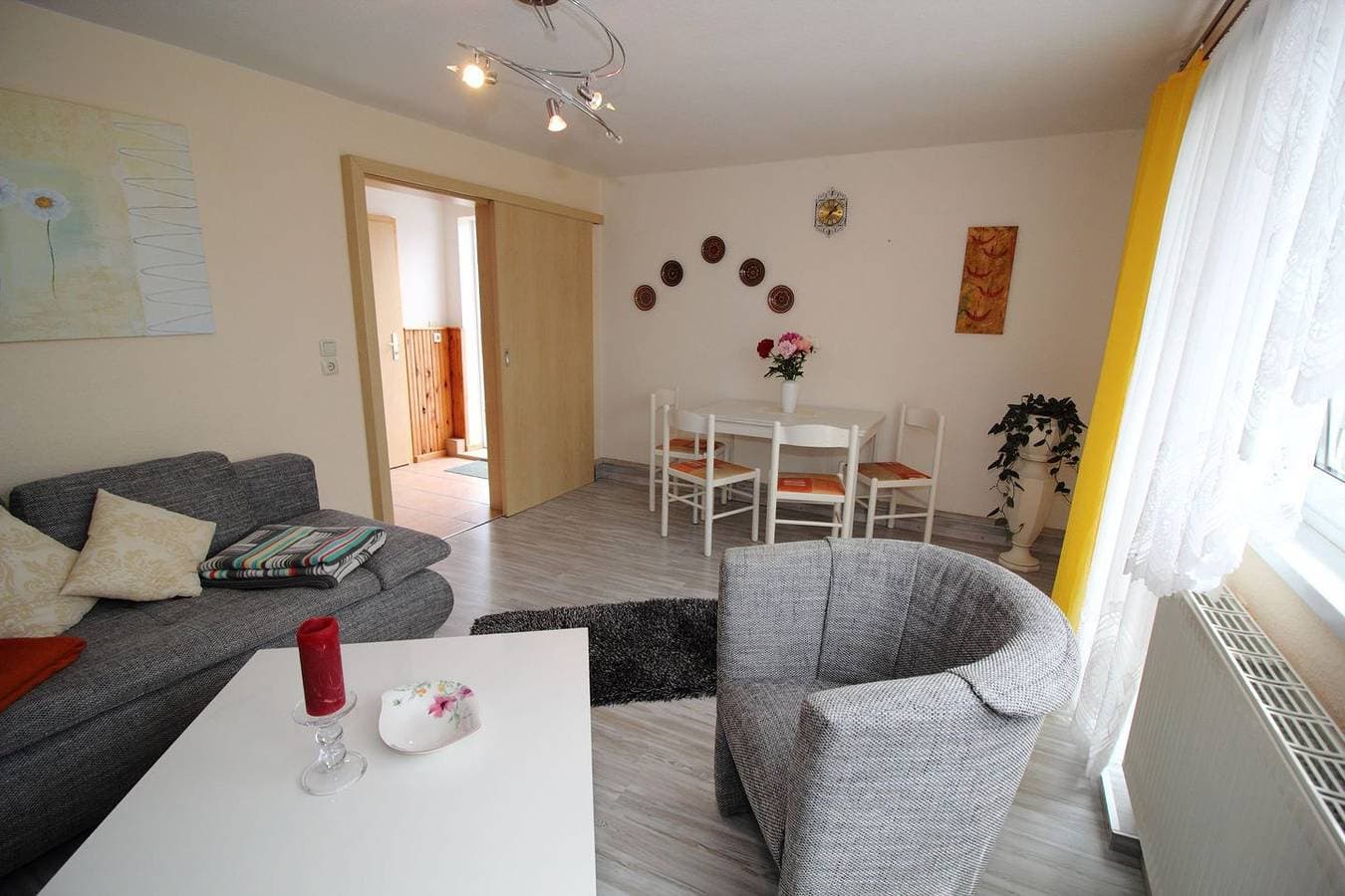 Foto 4 von 9: Ferienhaus Frisch in Sassnitz auf Rügen mit Terrasse