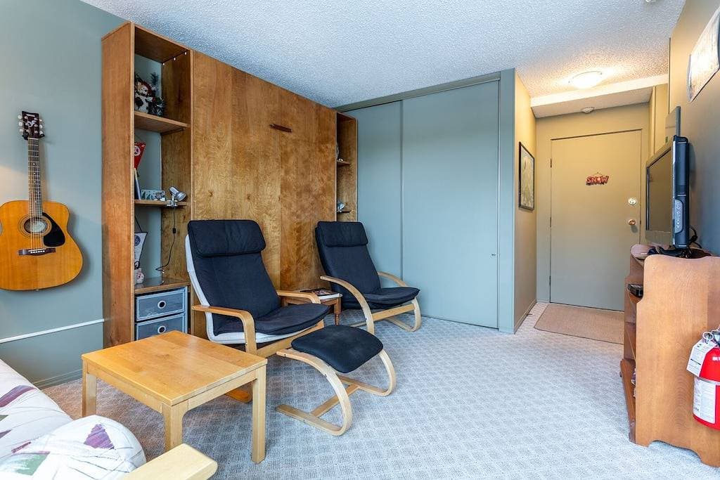 Foto 6 von 12: Großes Weißes Studio im Herzen des Dorfes