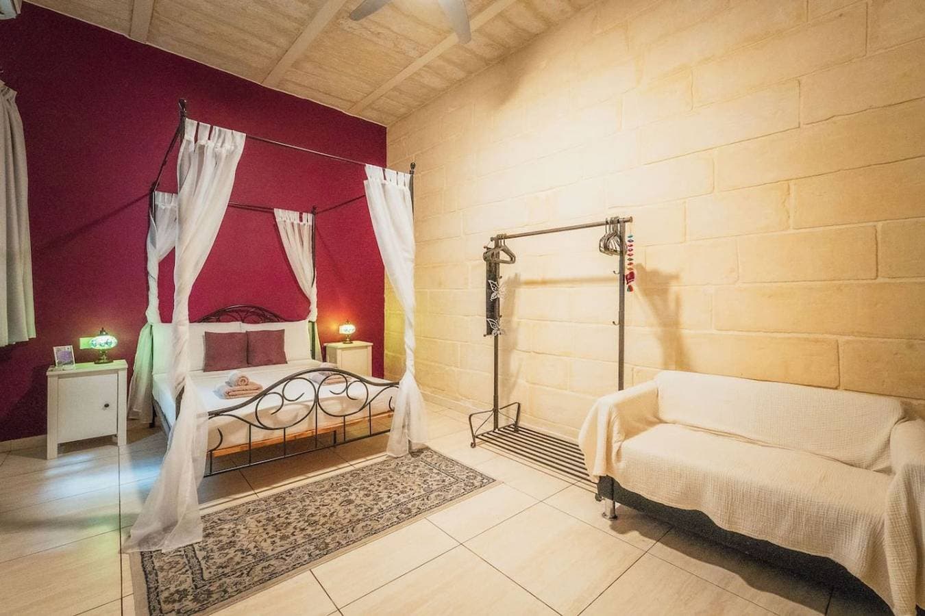 Foto 5 von 42: Ferienwohnung für 4 Personen mit Garten