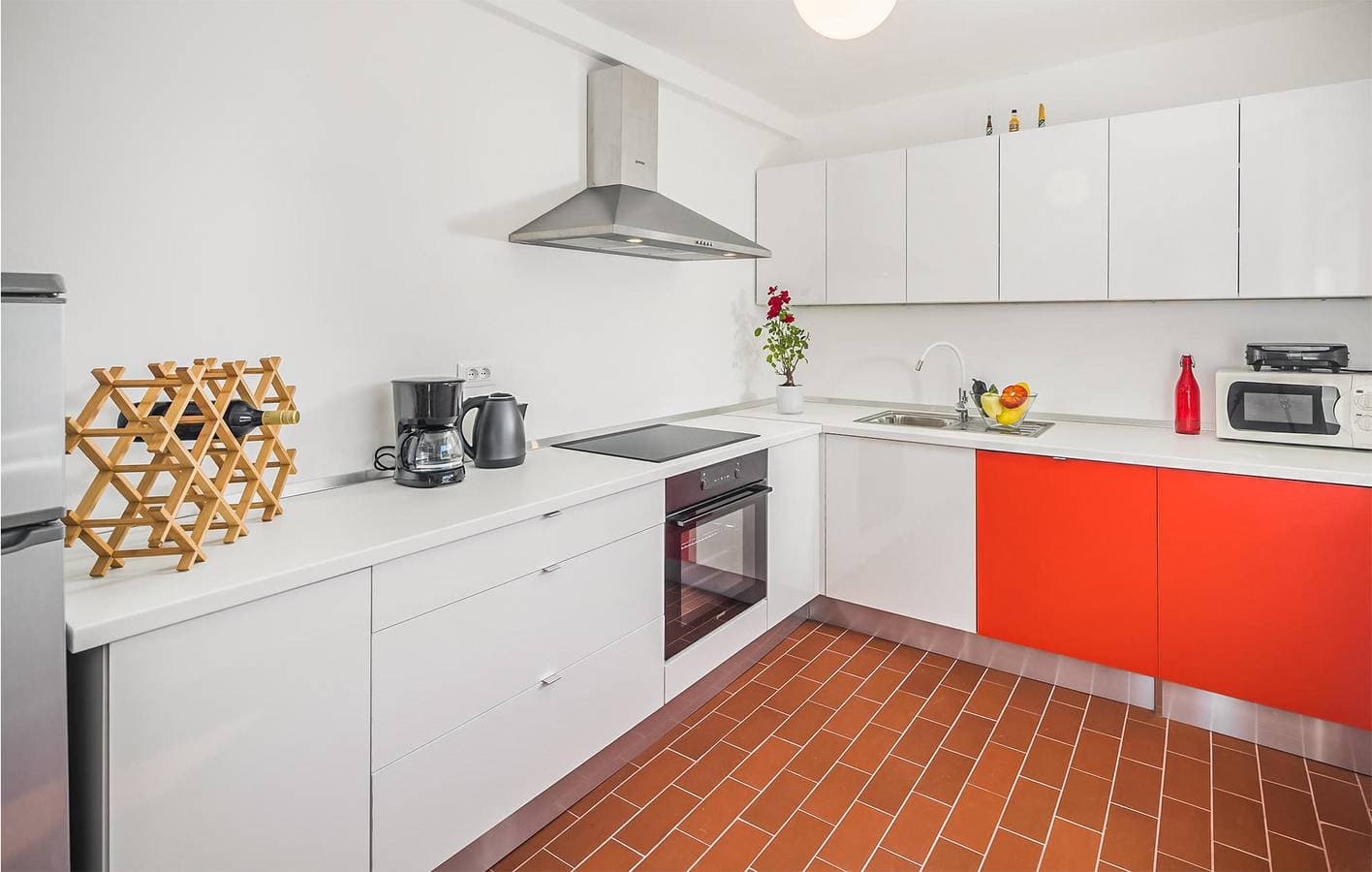 Foto 8 von 37: Charmante 74 m² große Wohnung mit Terrasse, Pool und WLAN für Ihren perfekten Urlaub