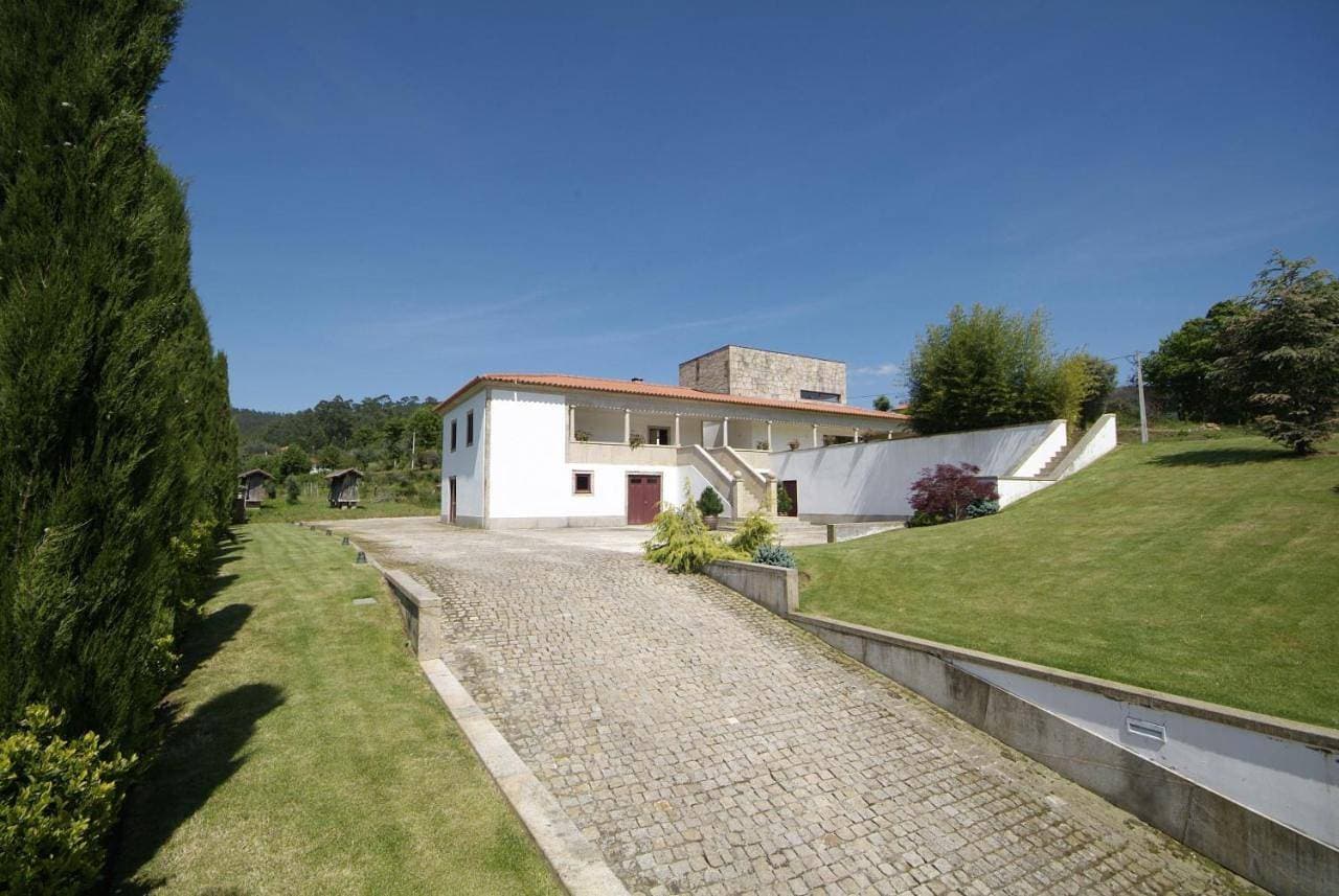 Foto 4 von 5: Six-Bedroom Holiday Home