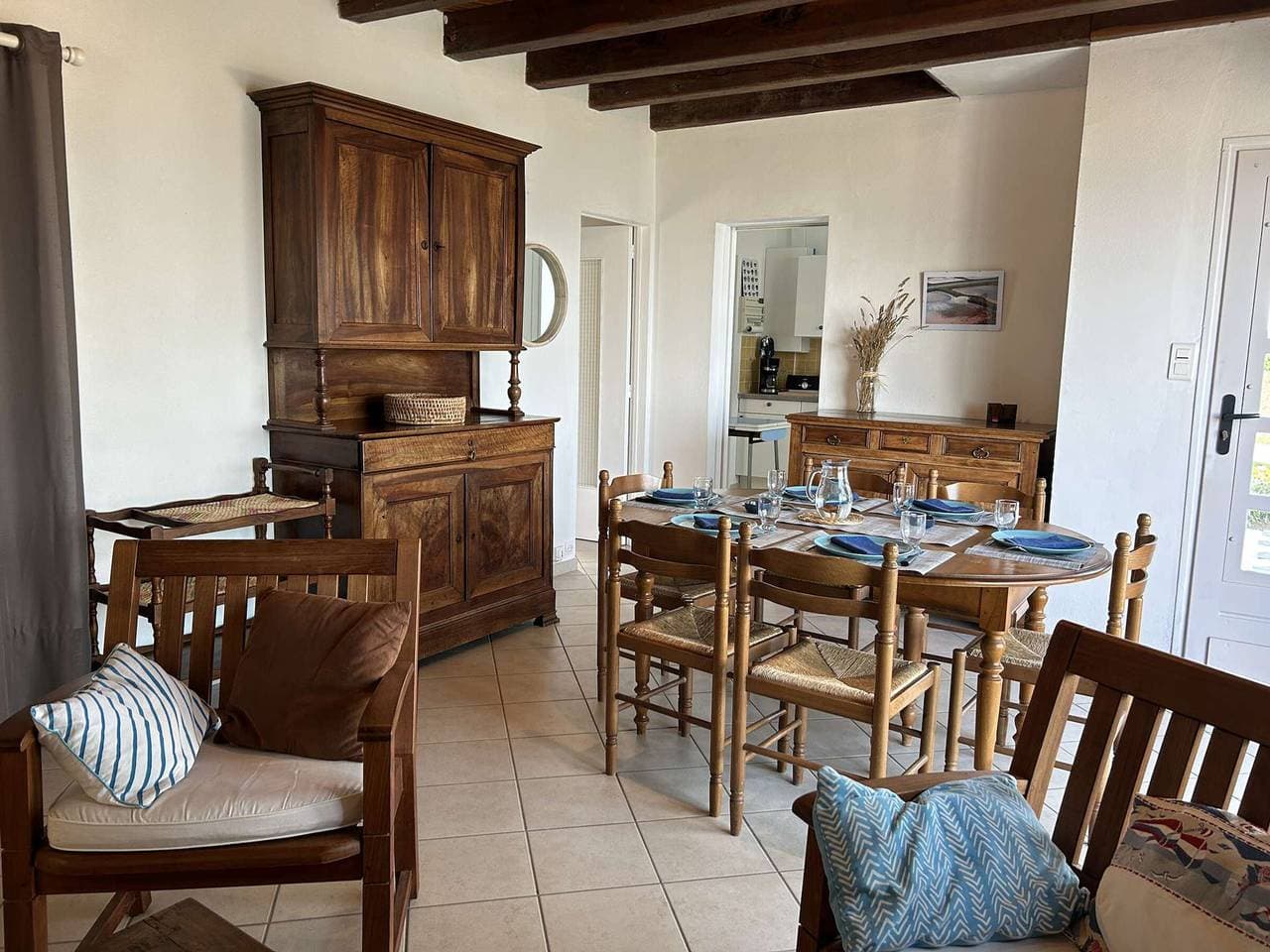 Foto 4 von 30: 5-Zimmer-Haus mit geschlossenem Garten und Meerblick in l'Herbaudière