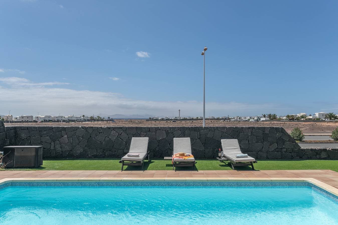Foto 2 von 28: Villa in erster Linie La Goleta mit privatem beheiztem Pool und kostenlosem WLAN