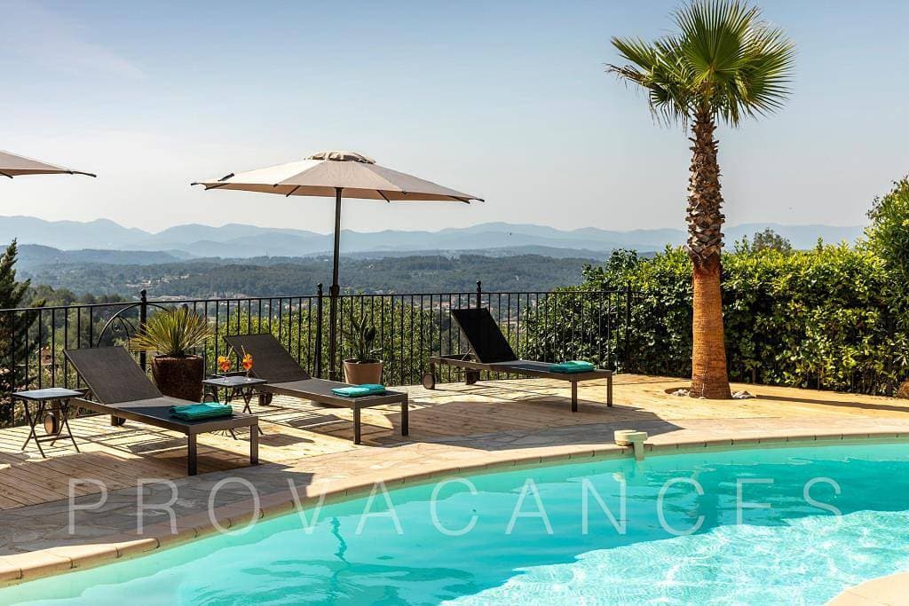 Foto 4 von 60: Schönes Ferienhaus mit Aussicht in Draguignan
