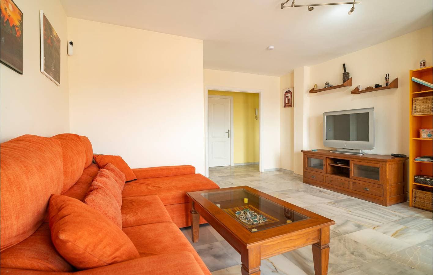 Foto 8 von 13: Apartment mit Meerblick, Terrasse und Außenpool