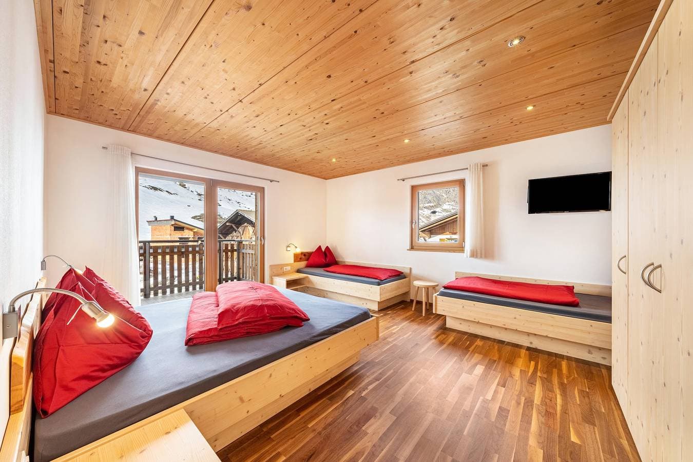 Foto 6 von 21: Ferienwohnung "Enzian" auf einem Bergbauernhof mit Balkon