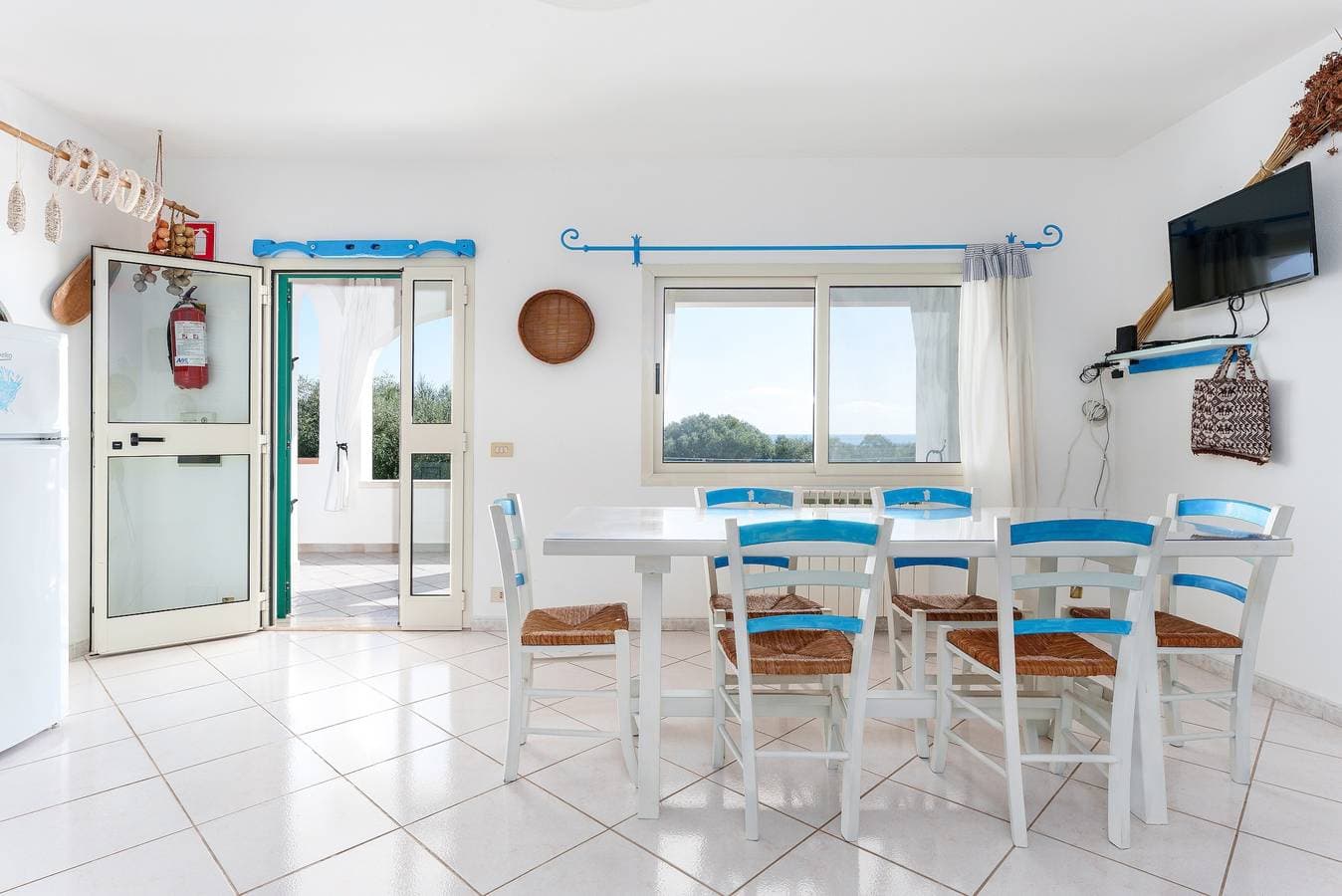 Foto 6 von 34: Ferienwohnung 'mamuthones' mit Meerblick, WLAN, Terrasse und Gemeinschaftspool
