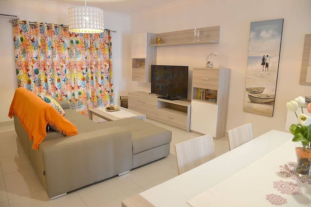 Foto 13 von 30: Modernes, geräumiges Apartment mit 3 Schlafzimmern im Zentrum von Bugibba mit Gemeinschaftspool
