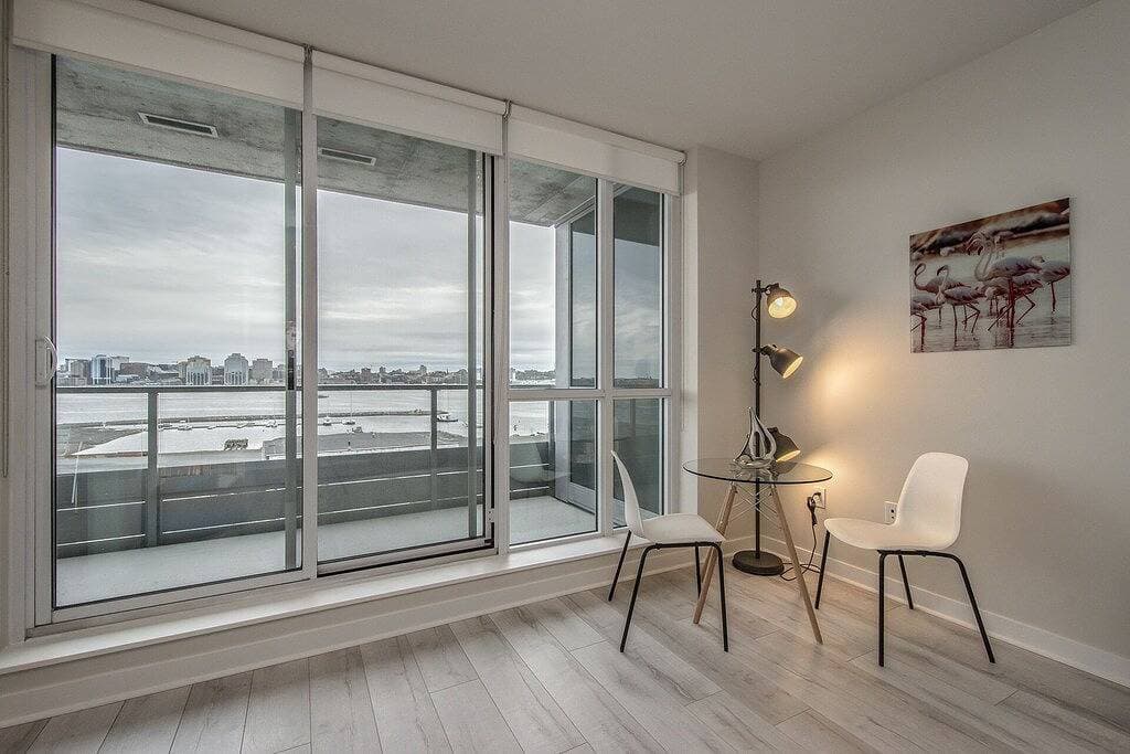 Foto 4 von 57: Luxuriöse 1-Zimmer-Wohnung mit Stadtblick – zu Fuß nach Alderney