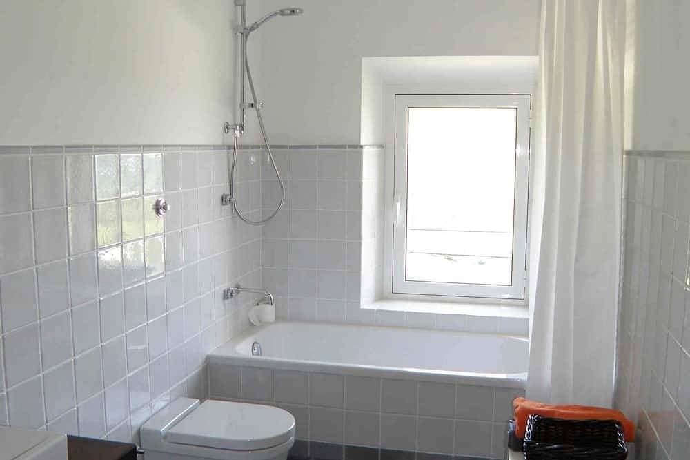 Foto 10 von 30: Villa mit Pool, nicht weit vom Meer, ruhig gelegen, mit herrlichem Ausblick