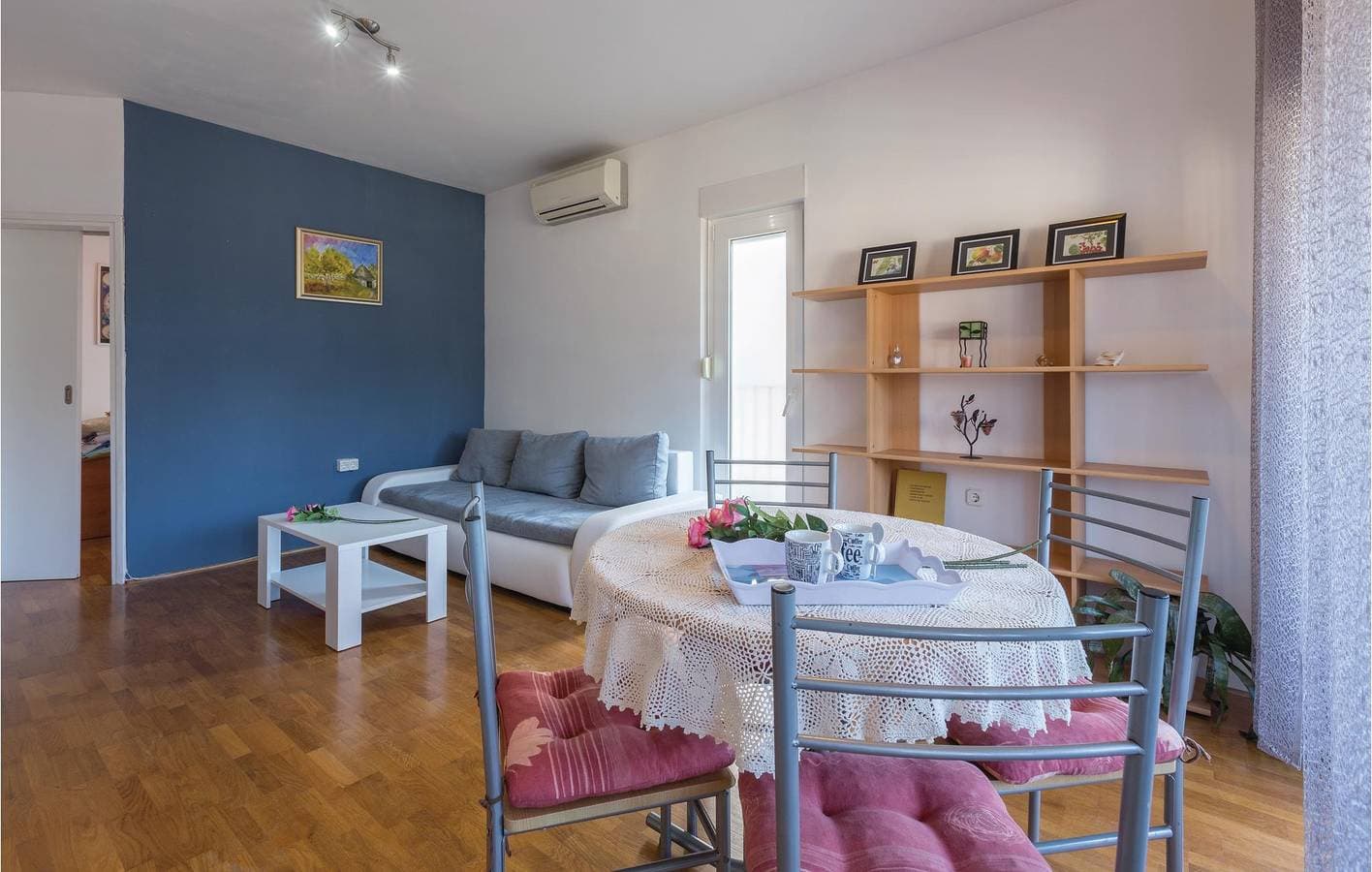 Foto 11 von 23: Gemütlich, 1,5 km zum Strand: Apartment mit WLAN, Klimaanlage und Terrasse