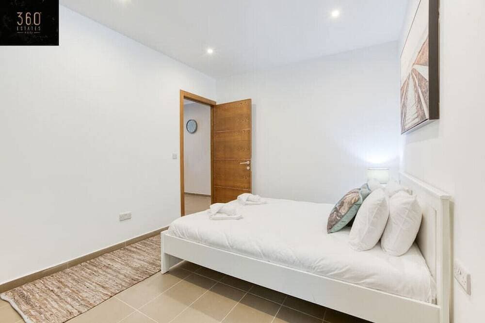 Foto 5 von 20: Seafront home with Private Balcony & WIFI in Gzira