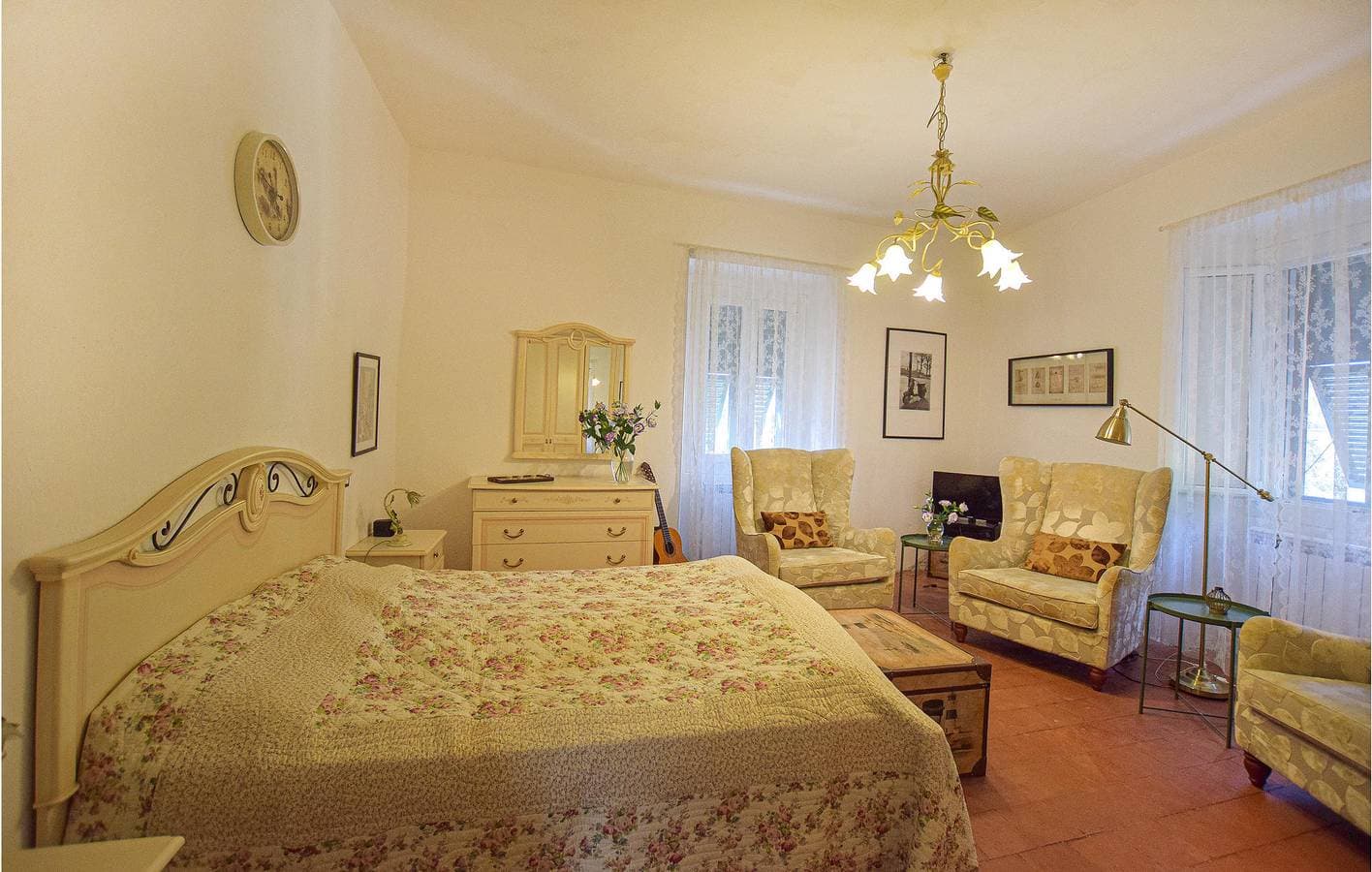 Foto 4 von 21: 100qm Wohnung mit WiFi, Pool und Garten