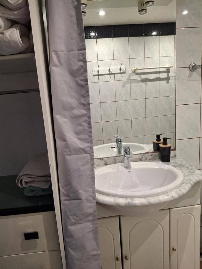 Foto 5 von 11: One-Bedroom Apartment