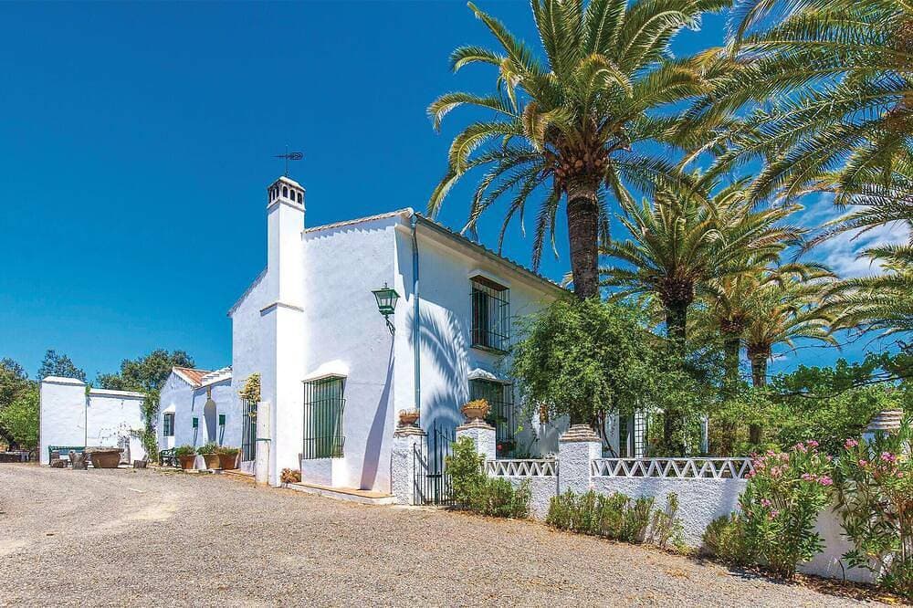 Foto 11 von 30: Beautiful home in Higuera de la Sierra