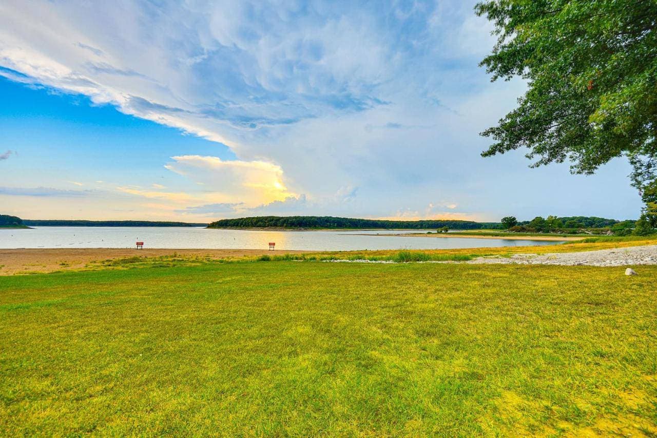 Family Condo By Mark Twain Lake & Jellystone Park 1