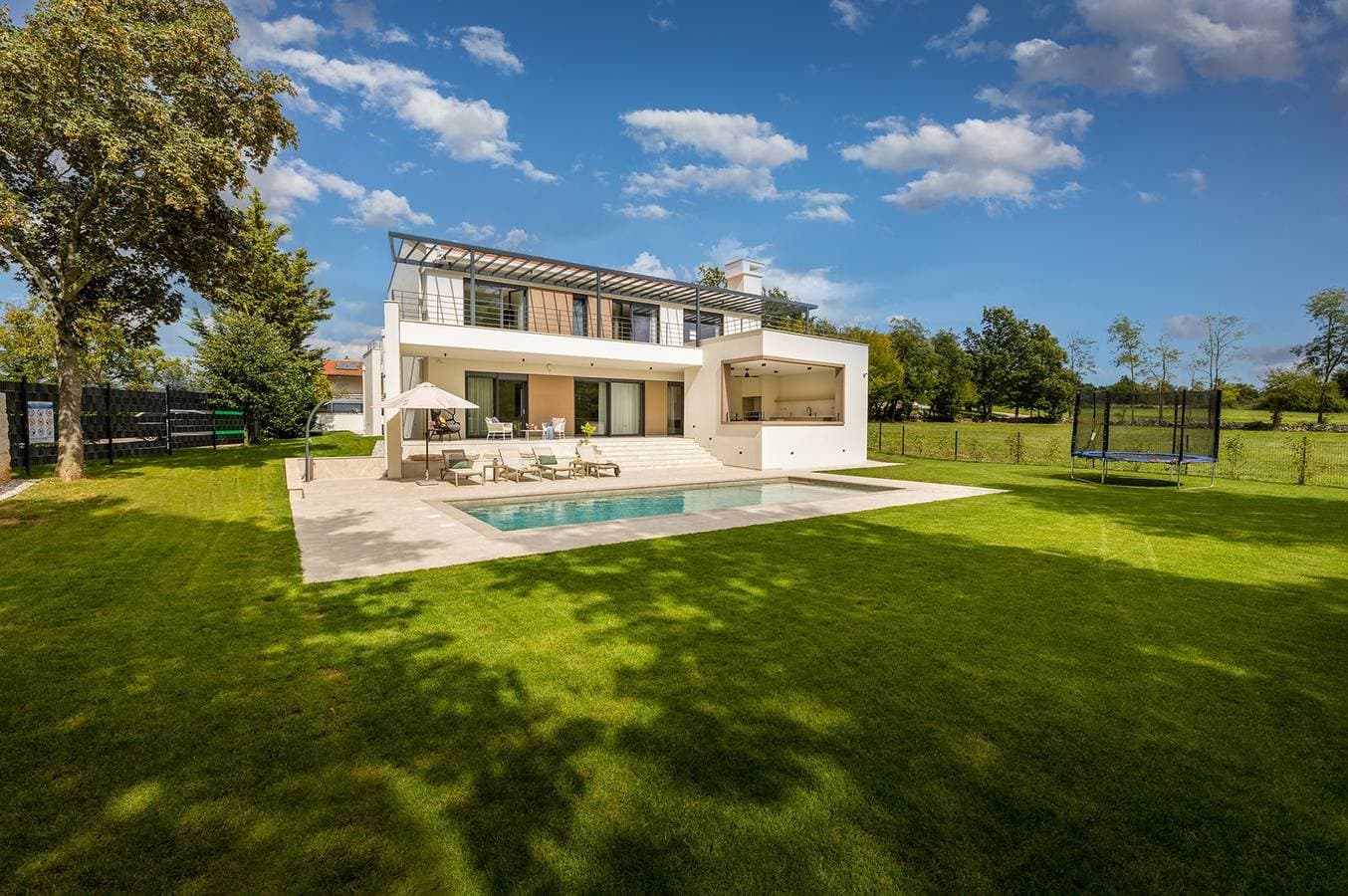 Foto 2 von 63: Villa Castanea – Stilvolle Villa mit 3 Schlafzimmern und privatem Pool in einem ruhigen Dorf