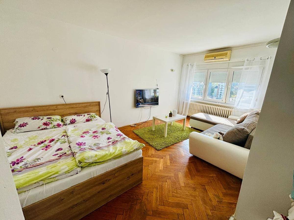 Mia Apartman 1