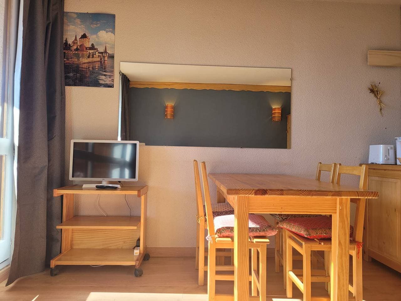 Foto 9 von 10: Helles Studio für 4, Balkon mit Talblick