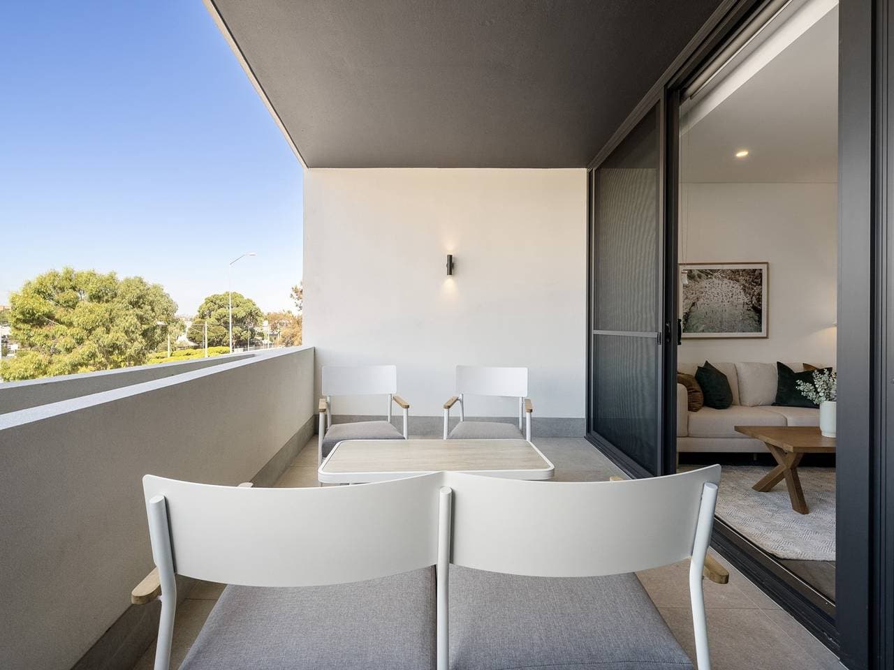 Foto 7 von 34: Modernes 1-Bett-Apartment mit Aussicht in Fremantle