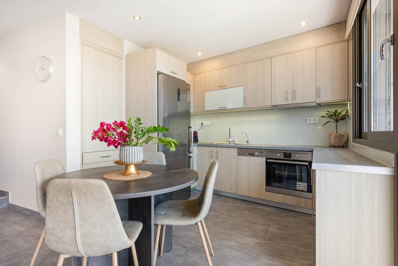 Foto 5 von 23: Apartment 'Elva Creta Beach' mit Meerblick, WLAN und Klimaanlage