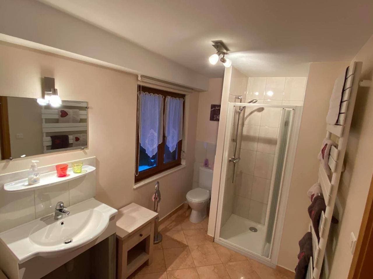 Foto 9 von 9: Double Room with Balcony