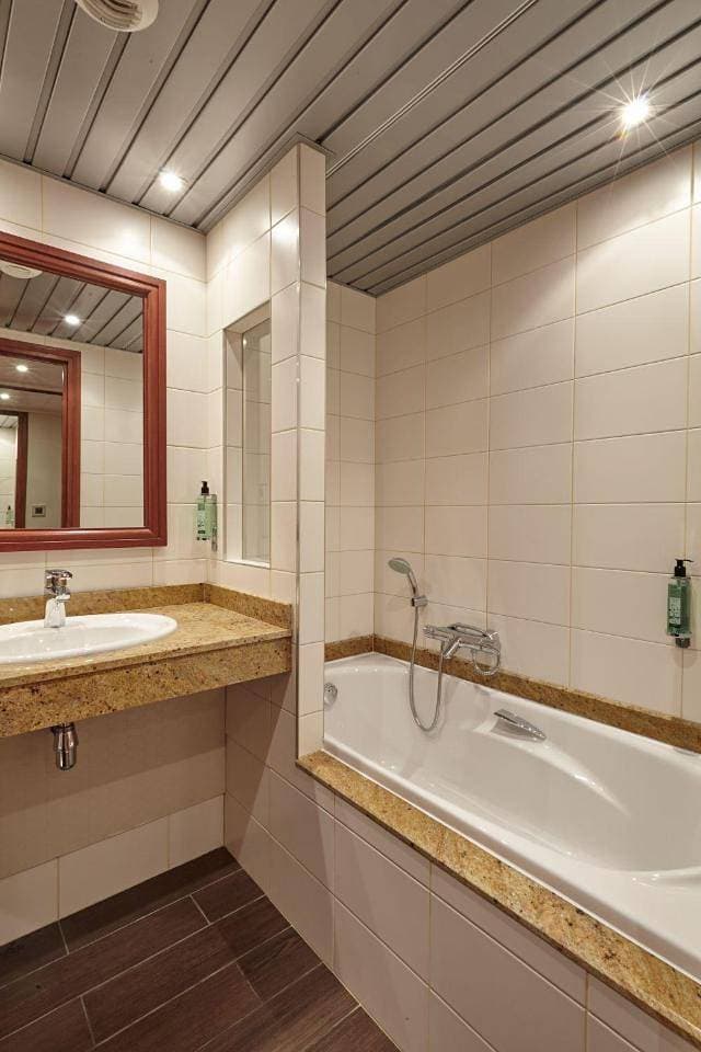 Foto 10 von 11: Double or Twin Room - Lake View