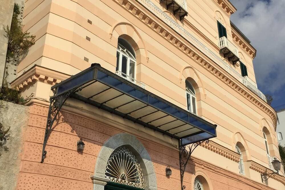 Foto 10 von 14: Amalfi Casa Dalì mit Terrasse und Meerblick
